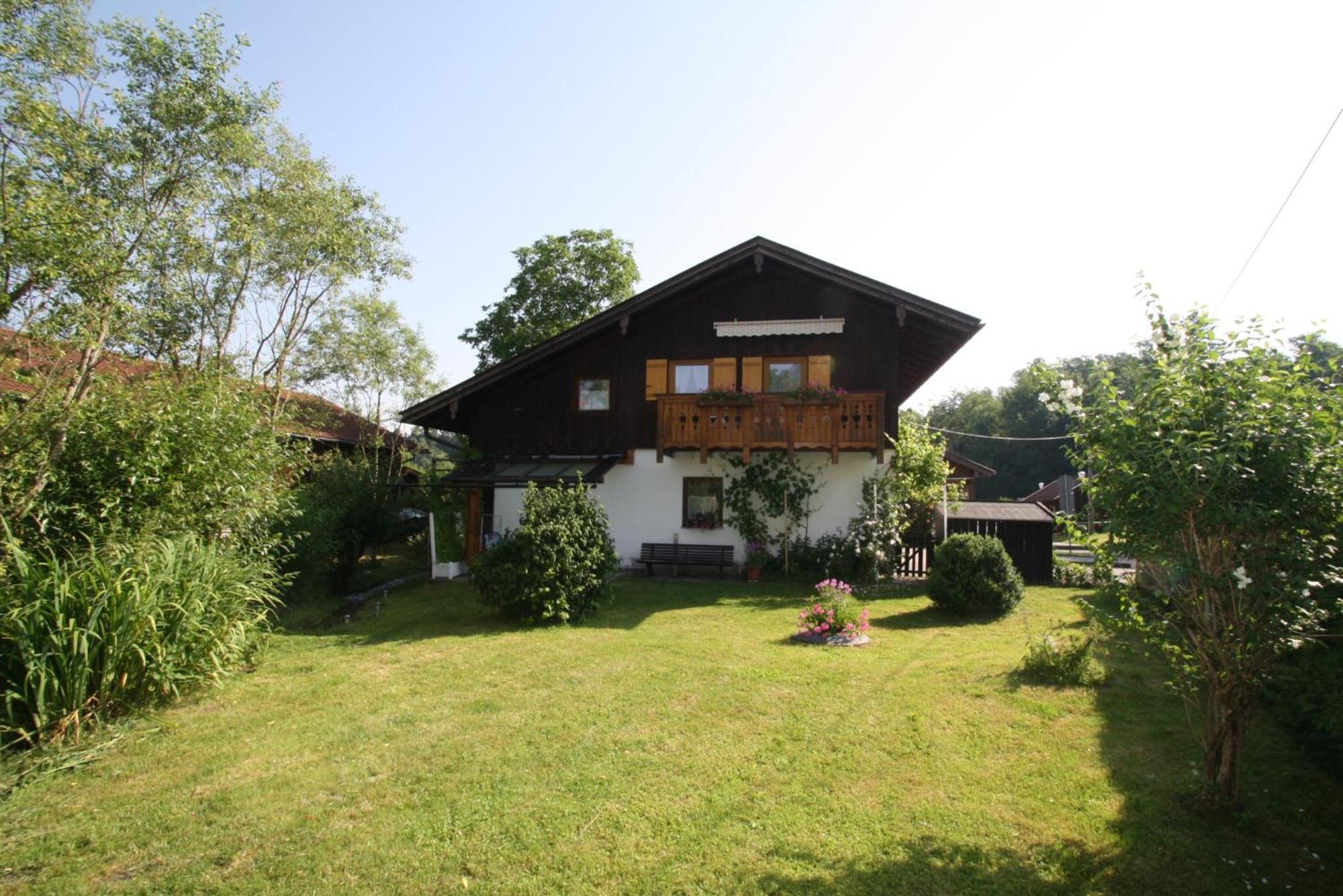 Bachbauernhof Lägenhet Bayerisch Gmain Exteriör bild